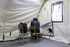 Не холодні помешкання, а сезон: що насправді запускає хвилю ГРВІ