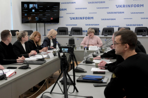 Життя під загрозою: що робити з колоніями в зоні бойових дій?