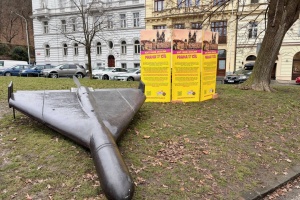 У Чехії та Словаччині показали інсталяції з дронами, які Росія щодня запускає по Україні