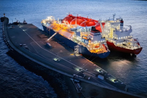 Нафтогаз вперше постачає скраплений газ через термінал у Німеччині