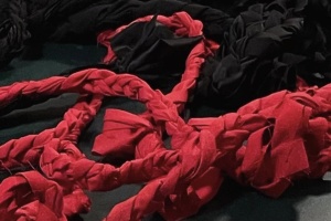 Килим Любові та Журби у Нідерландах: Українська мисткиня створює меморіал, що претендує на рекорд Гіннеса