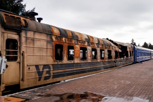 Знищений обстрілом вагон поїзда «Барвінкове - Львів - Чоп» показали європейським депутатам