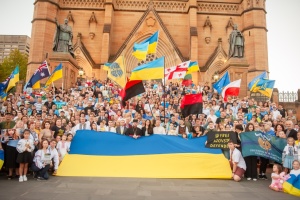 «Україна не сама»: по всій Австралії пройшли мітинги та молитви до роковин повномасштабної війни
