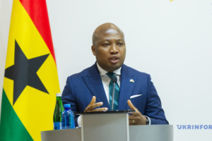 Ghanas Außenminister: Wir lehnen Recht auf Gewalt und Verletzung internationaler Normen ab