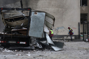 ロシア軍、ウクライナ各地を再び航空攻撃 各地で負傷者