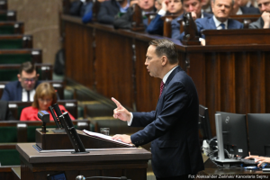 Путін веде Росію до банкрутства - Сікорський