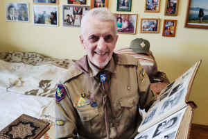 «Я грітиму твої ніжки, сину!»