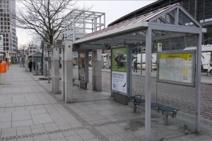 У більшості регіонів Німеччини через страйк на два дні зупинився громадський транспорт