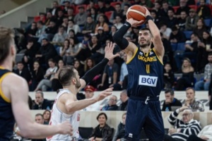 Українські баскетболісти програли іспанцям у відборі чемпіонату світу