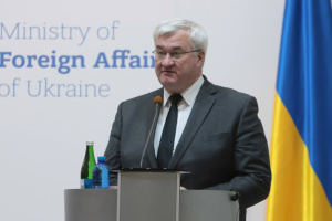 イラン政権には武力シナリオを防ぐあらゆる機会があった＝シビハ宇外相