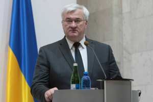 独裁者退陣のドミノは続くべき＝シビハ宇外相