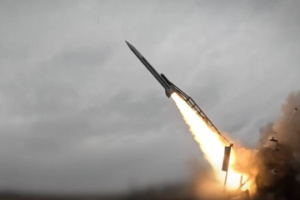 Rüstungsunternehmen Fire Point zeigt ein Video vom Start einer neuartigen ballistischen Rakete FP-7