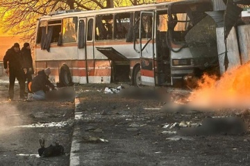 Guerre en Ukraine : quinze morts après une frappe de drones russes sur un bus dans la région de Dnipropetrovsk