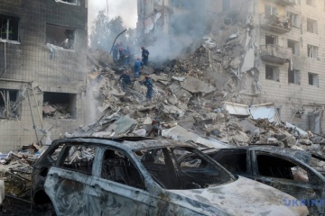 OSCE leaders visit site of Russian strike in Kyiv that killed 23 people