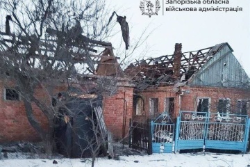 Russians strike Zaporizhzhia region 577 times over past day, leaving one killed, eight wounded