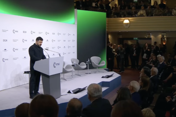 Zelensky: Estados Unidos exige concesiones con demasiada frecuencia a Ucrania, no a Rusia