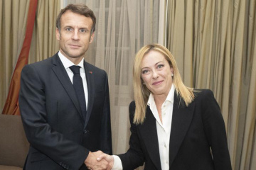Макрон і Мелоні відклали саміт, запланований на початок квітня - Politico