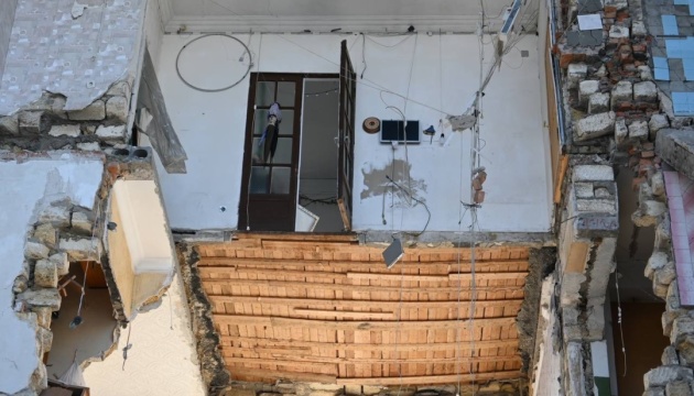 В Одесі представники ООН оглянули будинки, зруйновані внаслідок російської атаки 27 січня