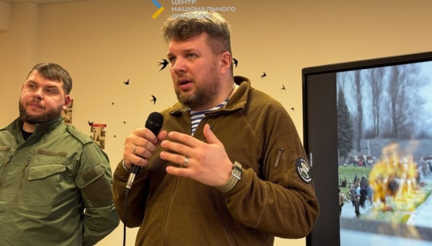 У Генічеську на ТОТ Херсонщини зі школярами працюють військові РФ із психічними розладами - ЦНС