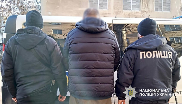 В Одесі п’яний чоловік вимагав у ресторані наркотики та влаштував стрілянину - його затримали