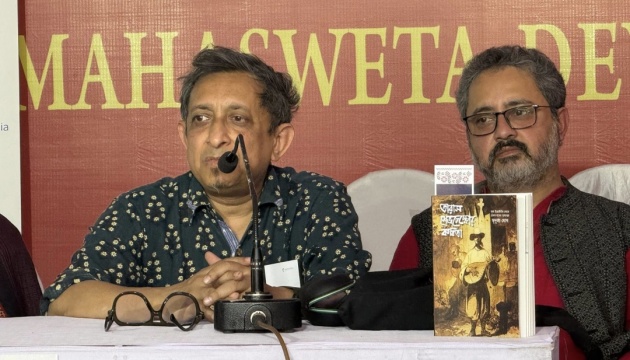 Шевченко бенгальською: на книжковому ярмарку в Індії презентували переклади Кобзаря