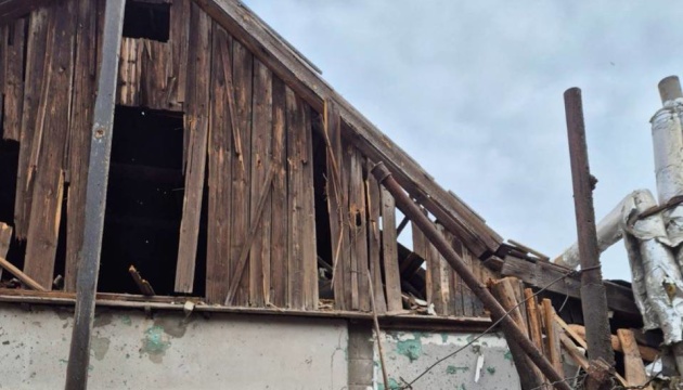 Росіяни увесь день атакують Запоріжжя дронами, є пошкодження у трьох районах