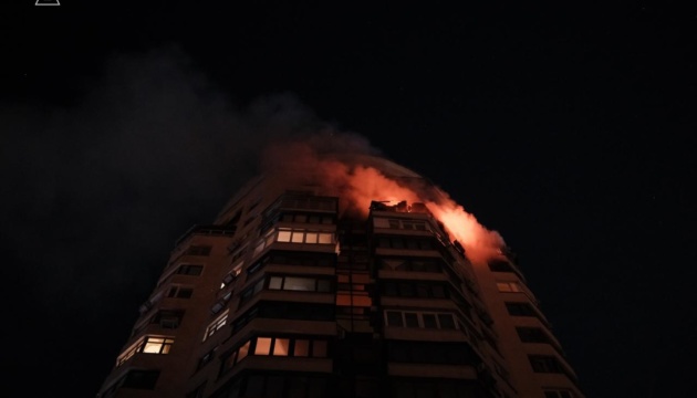 Росіяни застосували для удару по Україні понад 70 ракет і 450 ударних дронів - Зеленський