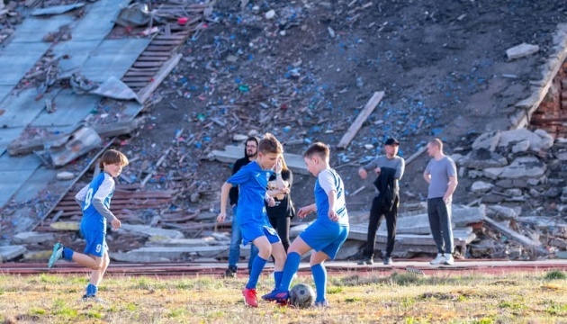 У Мінмолодьспорту назвали намір президента ФІФА повернути гравців РФ на міжнародні змагання «інфантилізмом»