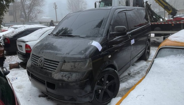 Поліція затримала угруповання, яке вивозило військових із місць служби і переправляло за кордон