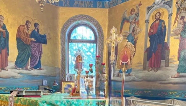 У церкві на Тернопільщині виявили на стінах ангелів із крилами у кольорах російського прапора