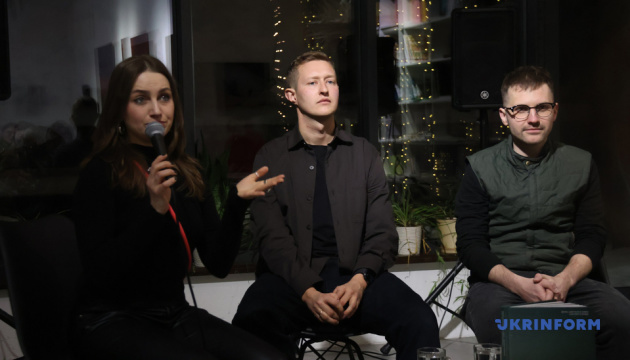 У Києві відбулась презентація фотокниги Сергія Коровайного «Донбас, край пекла та любові»