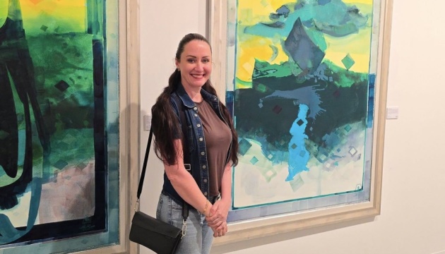 В ОАЕ презентують виставку української художниці та серію майстер-класів у межах «Місяця України»