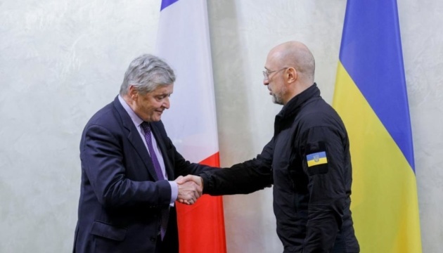 Frankreich wird der Ukraine 150 Generatoren übergeben – Schmyhal