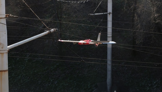 У Запоріжжі знешкодили російський дрон, що заплутався у дротах
