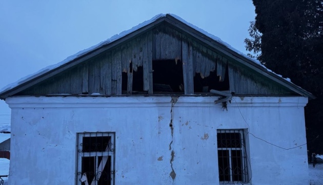 Росіяни вночі вдарили по цивільній інфраструктурі Новгород-Сіверського