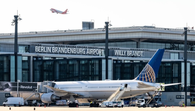 У аеропорту Берліна скасували всі рейси через страйк профспілки