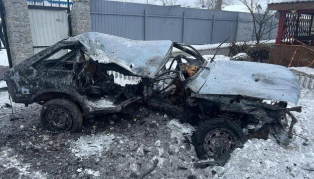 На Черкащині уламки дронів та вибухова хвиля пошкодили приватні будинки та автомобілі