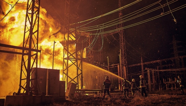 30.000 Verbraucher im Gebiet Dnipropetrowsk ohne Strom nach russischen Angriffen. Stromausfälle auch im Gebiet Kyjiw gemeldet 