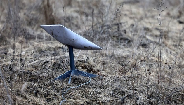 Conseiller du ministre de la Défense de l`Ukraine : Les Russes cherchent des moyens d'activer Starlink 