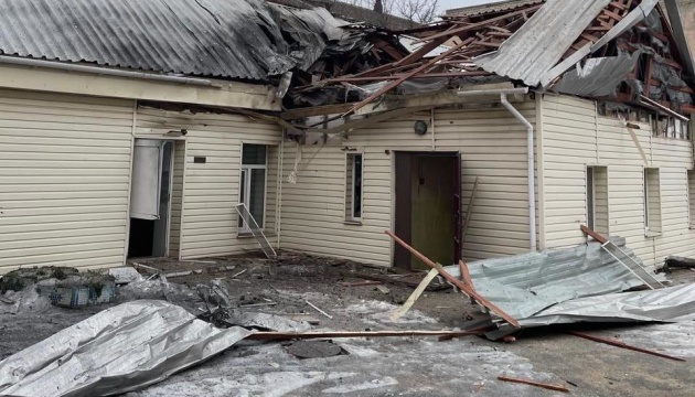 Через нічний обстріл Херсона з РСЗВ пошкоджені церква і лікарня, десятеро поранених