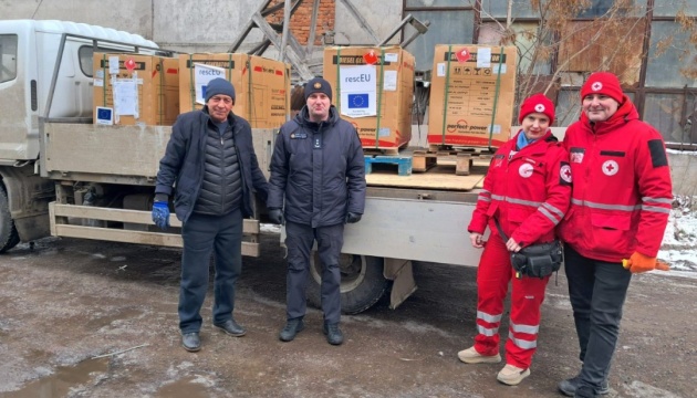 Партнери передали громадам Херсонщини десятки генераторів