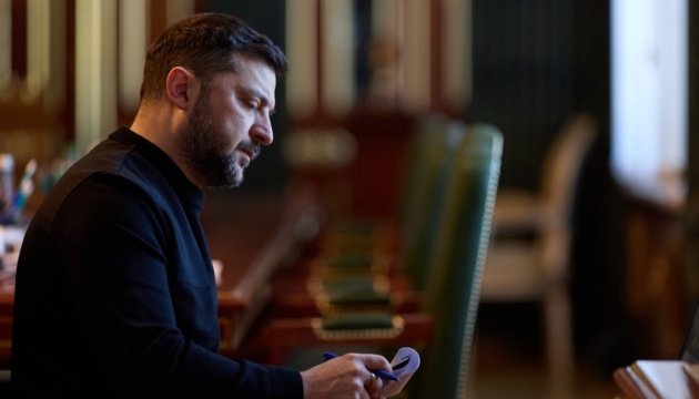 Зеленський: Найскладніше з енергетикою в Києві - понад 1400 будинків досі без тепла