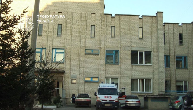 «Лікували» на папері: на Тернопільщині сімох медиків підозрюють у шахрайстві з бюджетними коштами