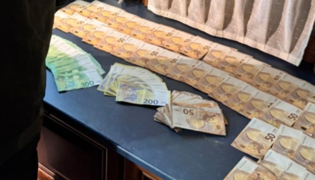 На Буковині передали до суду справу екскерівника МСЕК за вимагання хабаря