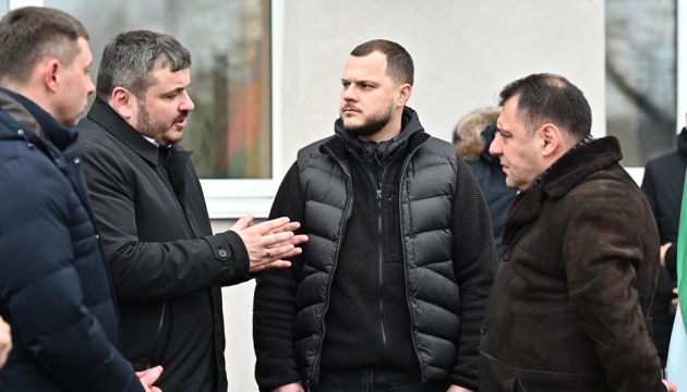 Азербайджан передав генератори для водоканалу в Ірпені