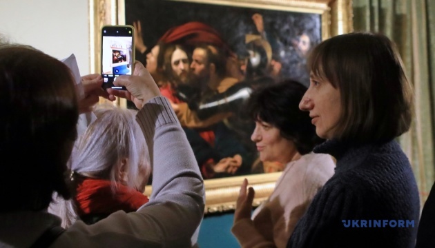 У Софії Київській показали врятовану картину «Поцілунок Іуди», пов’язану з Караваджо