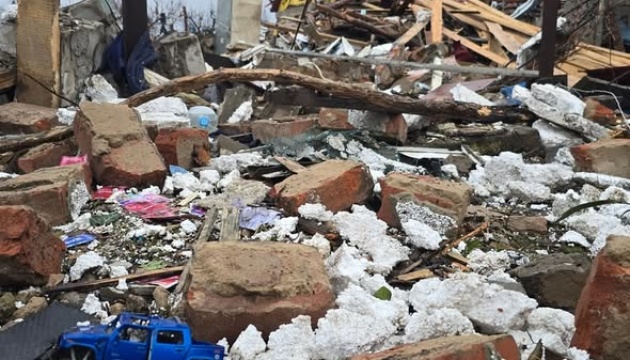 Guerre en Ukraine : Cinq civils, dont un enfant, tués dans des frappes russes sur la région de Donetsk, douze autres civils tués