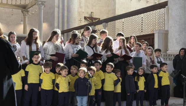 Хор музичного ліцею зі Львова заспівав у соборі Сан Сабіно в Італії