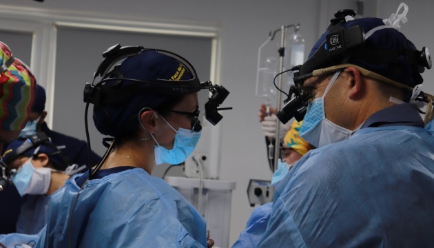 Безкоштовні операції американських хірургів: в Україні стартував набір пацієнтів на місію Face to Face 2026