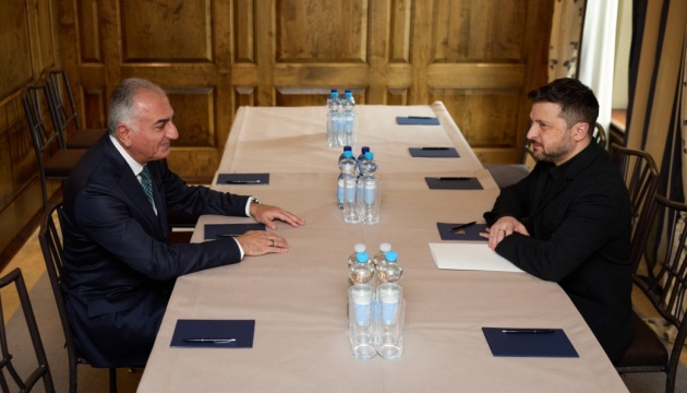 ゼレンシキー宇大統領、イラン王朝最後の皇太子と会談